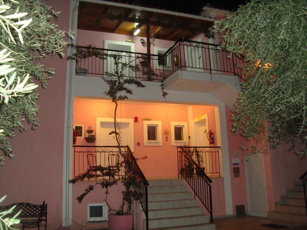 טרפזאקי Elpida Studio מראה חיצוני תמונה
