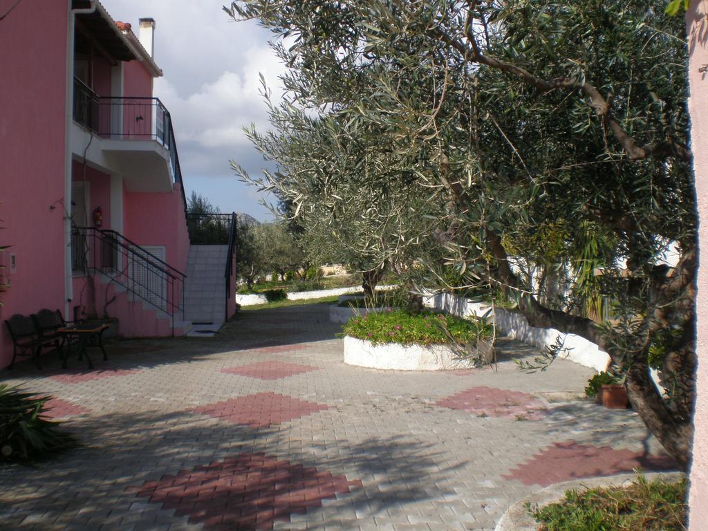 טרפזאקי Elpida Studio מראה חיצוני תמונה