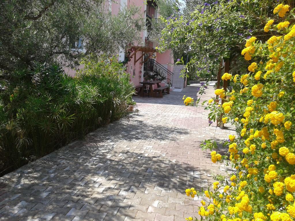 טרפזאקי Elpida Studio מראה חיצוני תמונה