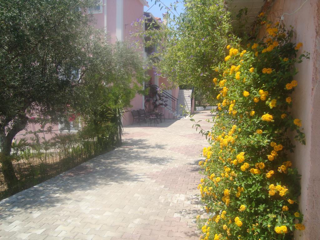 טרפזאקי Elpida Studio מראה חיצוני תמונה